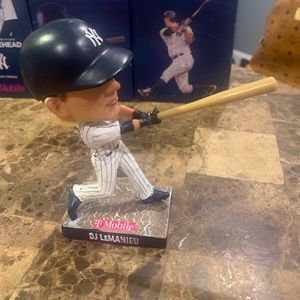 DJ LeMahieu 2020 T Mobile bobble heads. BRAND NEW!